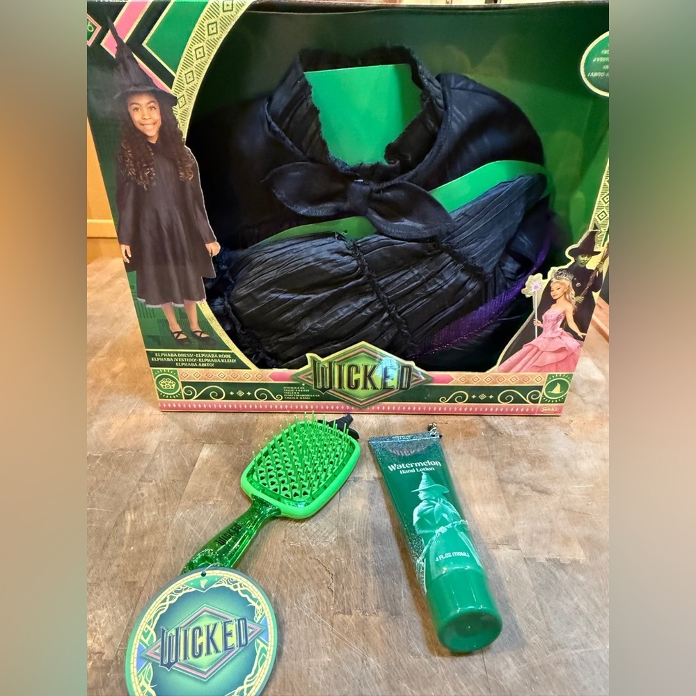 Wicked Witch Costume Kids Sz 4/6 Green Brush Watermelon Lotion Halloween Dress